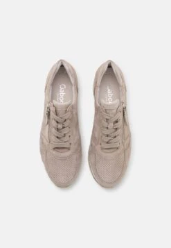 Gabor Comfort Wide Fit - Sneakers Laag - Puder 13 Gabor Comfort Wide Fit - Sneakers Laag - Puder -Gabor Comfort Verkoopwinkel 85a043dcdaf942c1a8e9e66e3e2eaff9