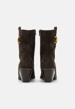 Gabor Comfort Korte Laarzen - Brown/Gold 11 Gabor Comfort Korte Laarzen - Brown/Gold -Gabor Comfort Verkoopwinkel d3636c21ab124366b8923db82a8f490e