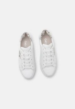 Gabor Comfort Sneakers Laag - White 13 Gabor Comfort Sneakers Laag - White -Gabor Comfort Verkoopwinkel d62cf8ce02bb4a65aaedd6cddb6f9ac2