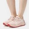 Gabor Comfort Sneakers Laag - Light Rose 1 Gabor Comfort Sneakers Laag - Light Rose -Gabor Comfort Verkoopwinkel d774520ee7d549b9aecf6175f2bcd1b8