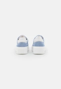 Gabor Comfort Sneakers Laag - Azur/Weiss 11 Gabor Comfort Sneakers Laag - Azur/Weiss -Gabor Comfort Verkoopwinkel eaf62d0bd39240fe906826c3c2f884e8